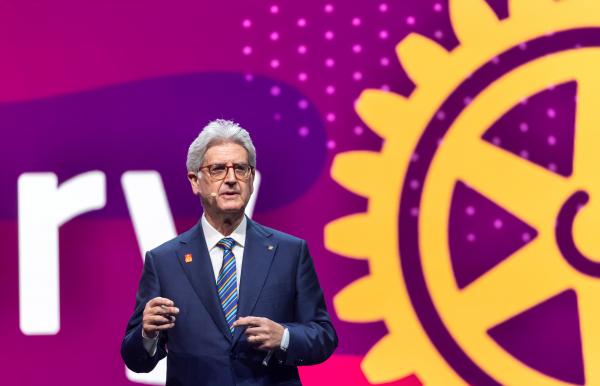
        

      Uma conversa com Francesco Arezzo, presidente do Rotary International em 2025-26

      
         
        
          