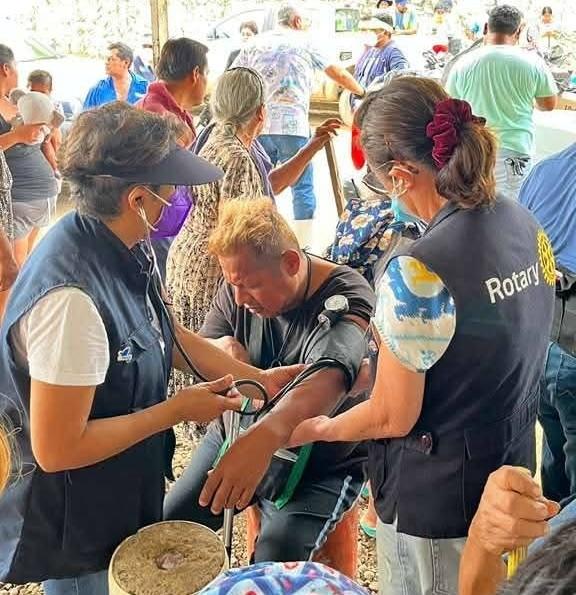 
        

      Pessoas em ação mundo afora Abril de 2026

      
         
        
          