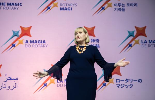 アーチック会長エレクトが「ロータリーのマジック」を称える | Rotary