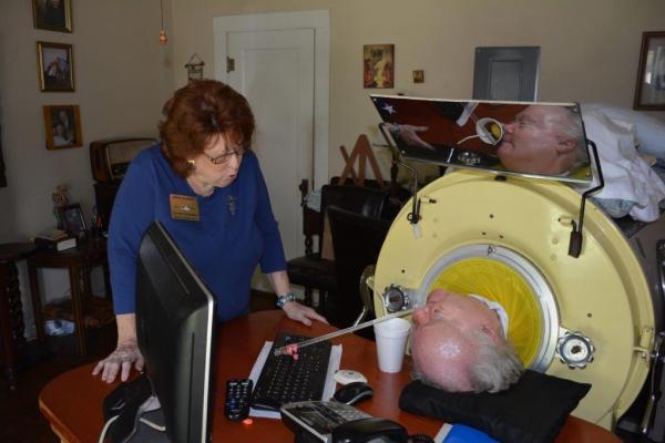 鉄の肺」の中で70年間生きたポール・アレクサンダーさんを偲ぶ