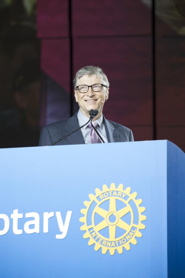 ビル ゲイツ氏 ロータリー国際大会で講演 Rotary International